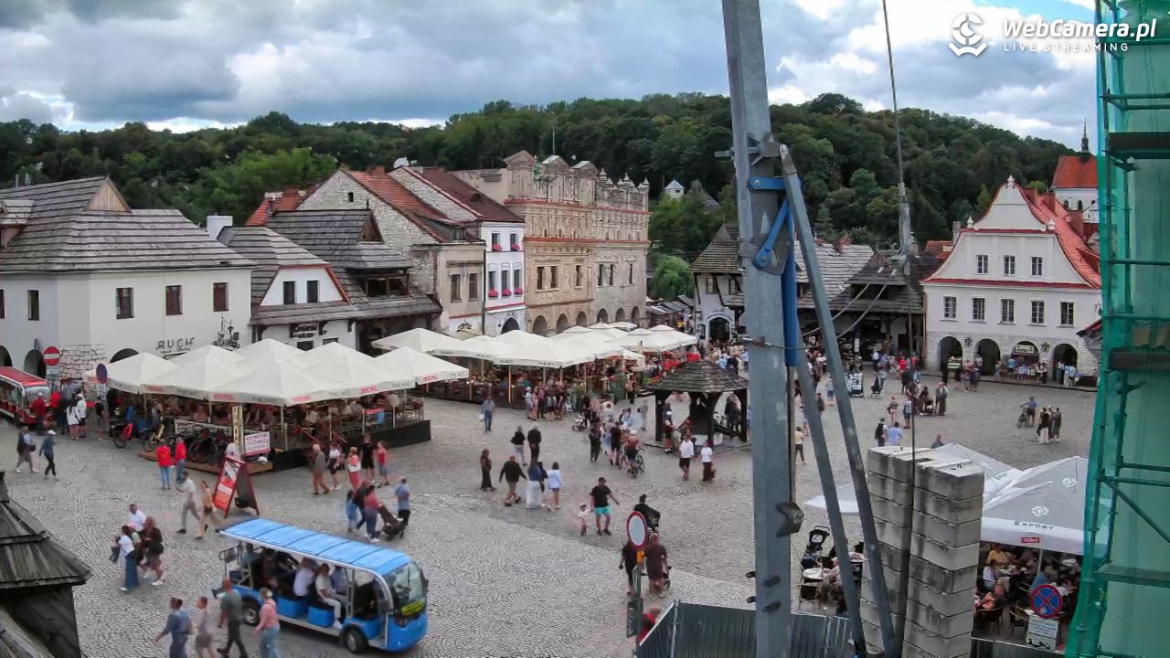 Kazimierz Dolny - widok na Rynek - 23 sierpień 2026, 13:34