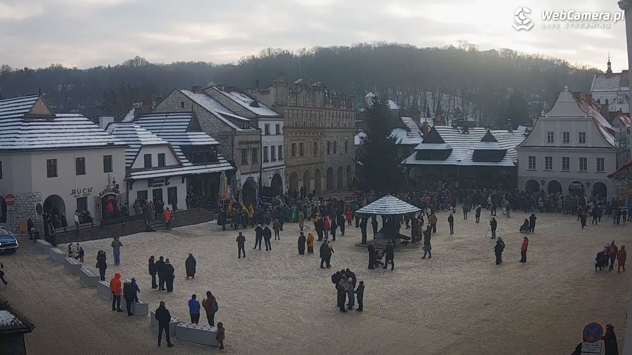 Kazimierz Dolny - widok na Rynek - 06 styczeń 2026, 13:50