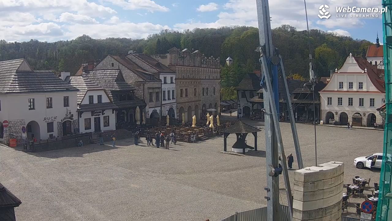Kazimierz Dolny - widok na Rynek - 23 kwiecień 2026, 10:36