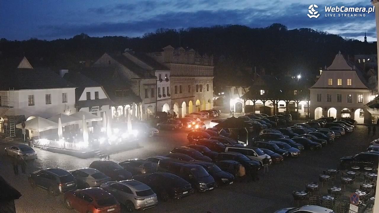 Kazimierz Dolny - widok na Rynek - 01 listopad 2025, 16:46