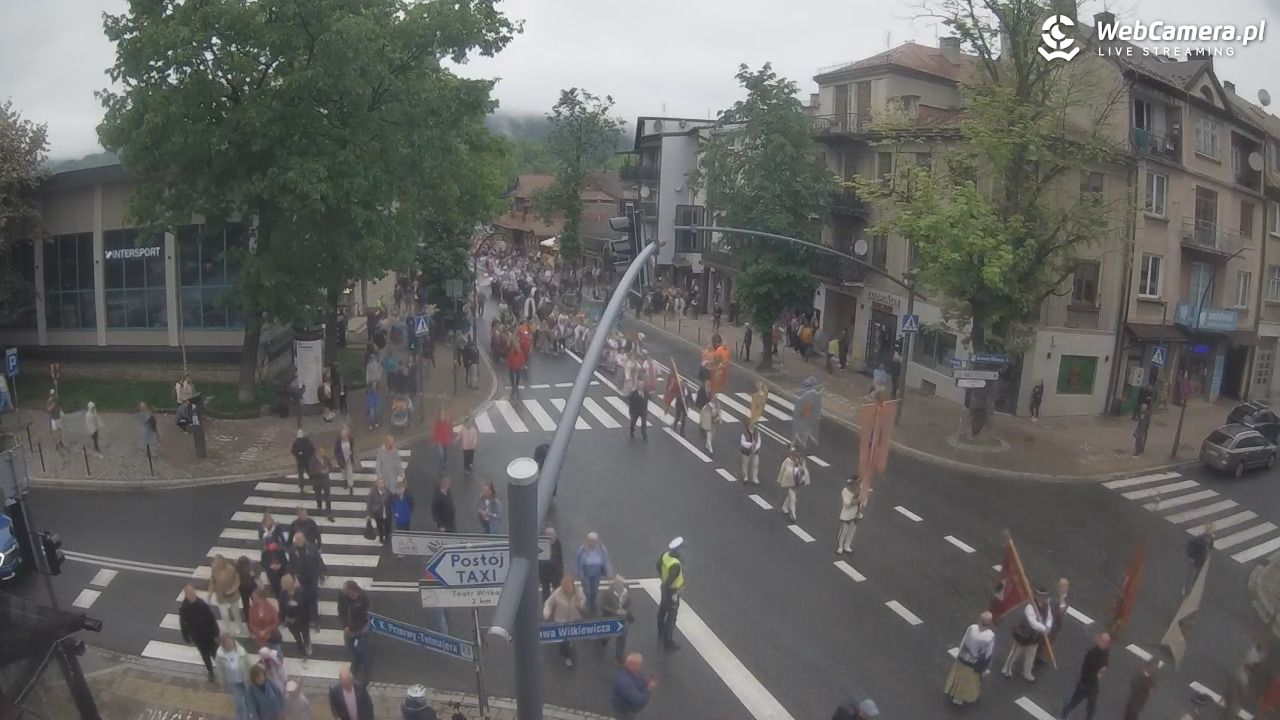 Zakopane - widok na skrzyżowanie ulic Zamoyskiego i Krupówek - 04 czerwiec 2026, 11:26