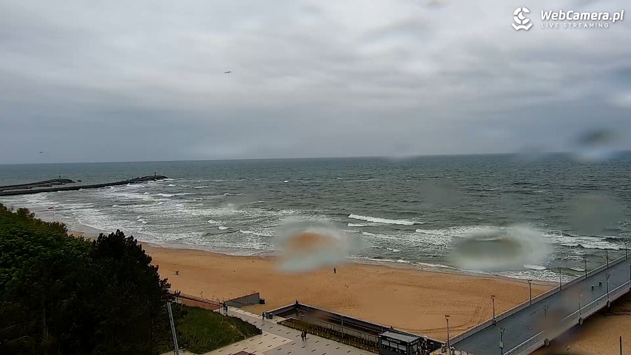 Kołobrzeg - widok na molo - 16 maj 2025, 16:10
