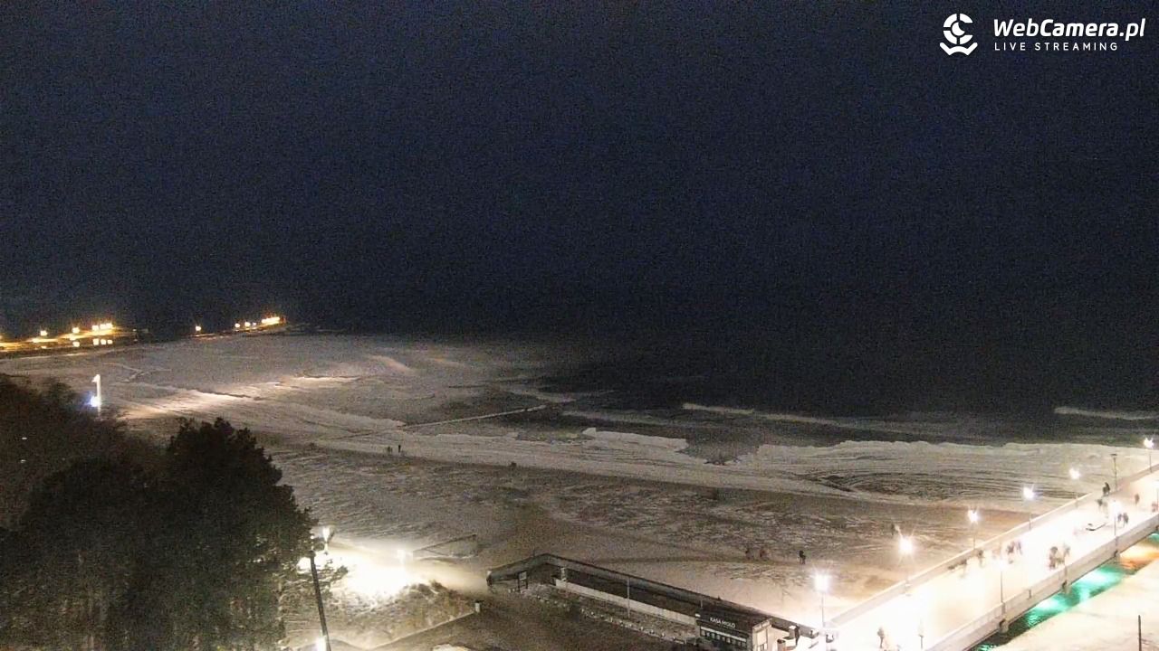 Kołobrzeg - widok na molo - 08 luty 2026, 17:51