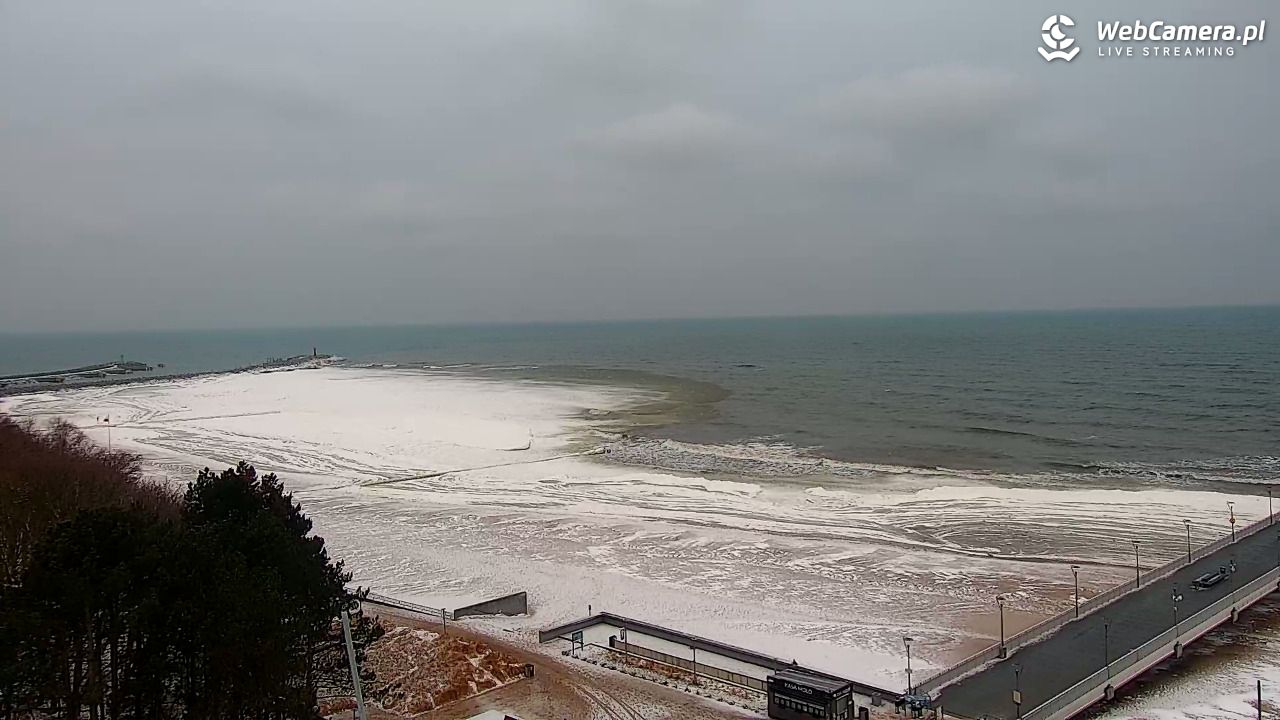 Kołobrzeg - widok na molo - 08 luty 2026, 08:18