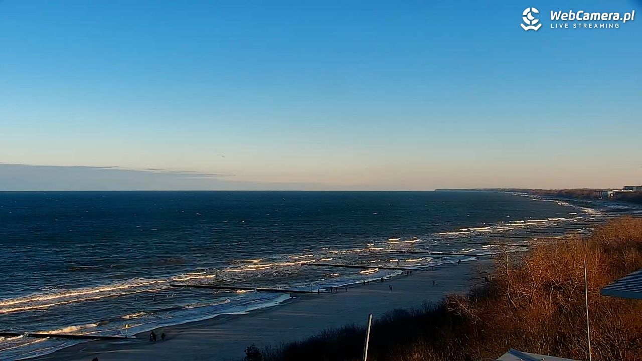 Kołobrzeg - widok na molo - 24 grudzień 2025, 11:03