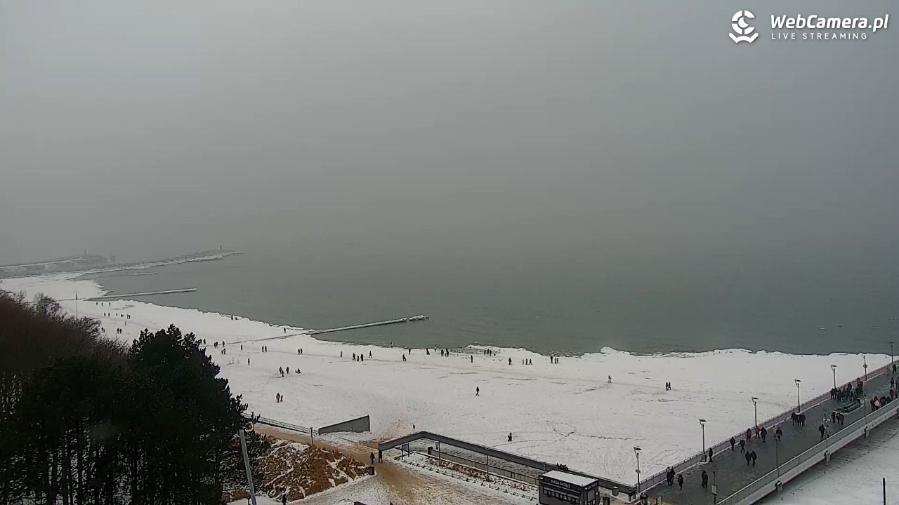 Kołobrzeg - widok na molo - 11 luty 2026, 14:08
