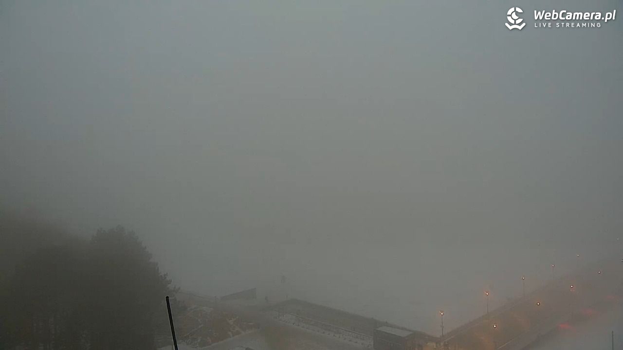 Kołobrzeg - widok na molo - 11 luty 2026, 17:10