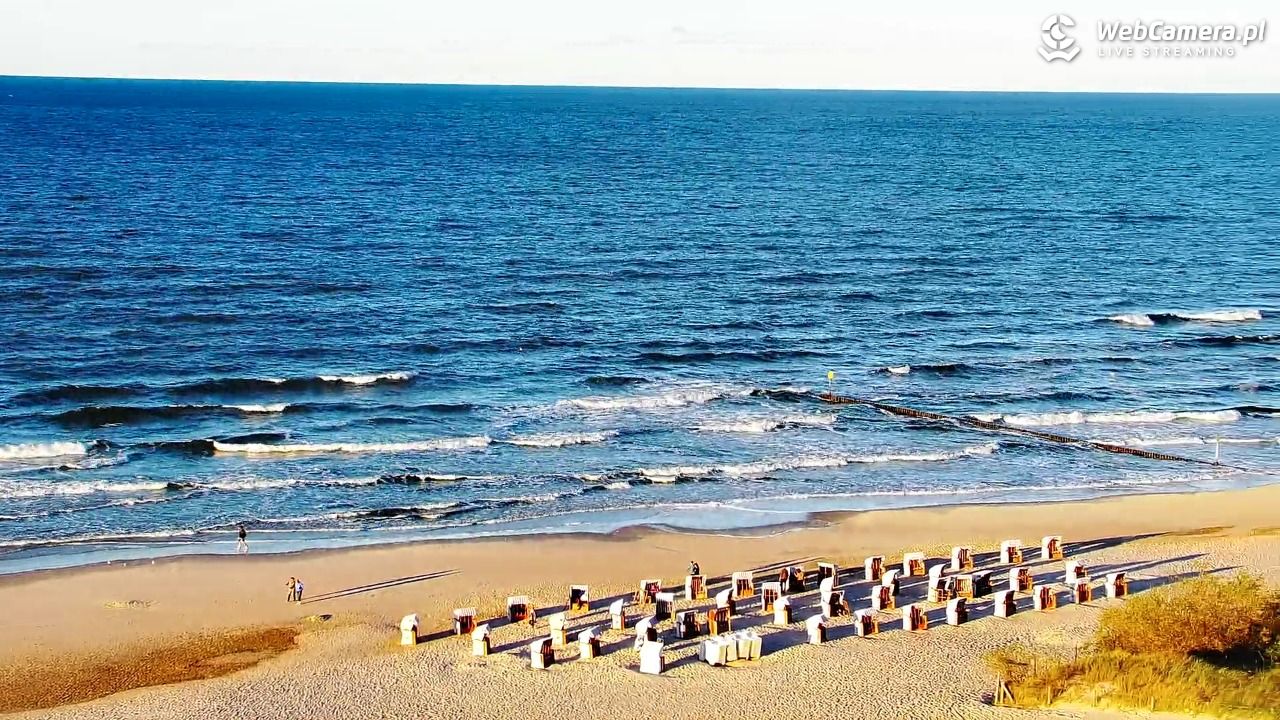Kołobrzeg - widok na molo - 22 wresień 2026, 18:07
