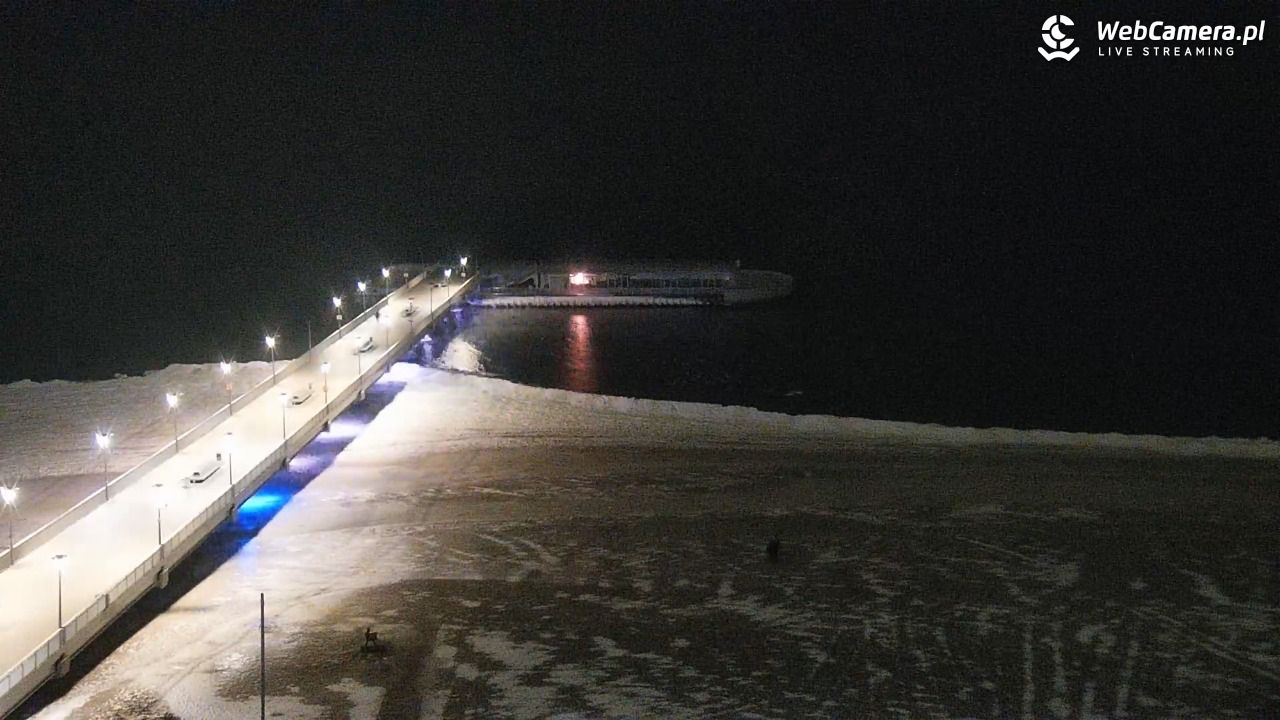 Kołobrzeg - widok na molo - 10 luty 2026, 21:12
