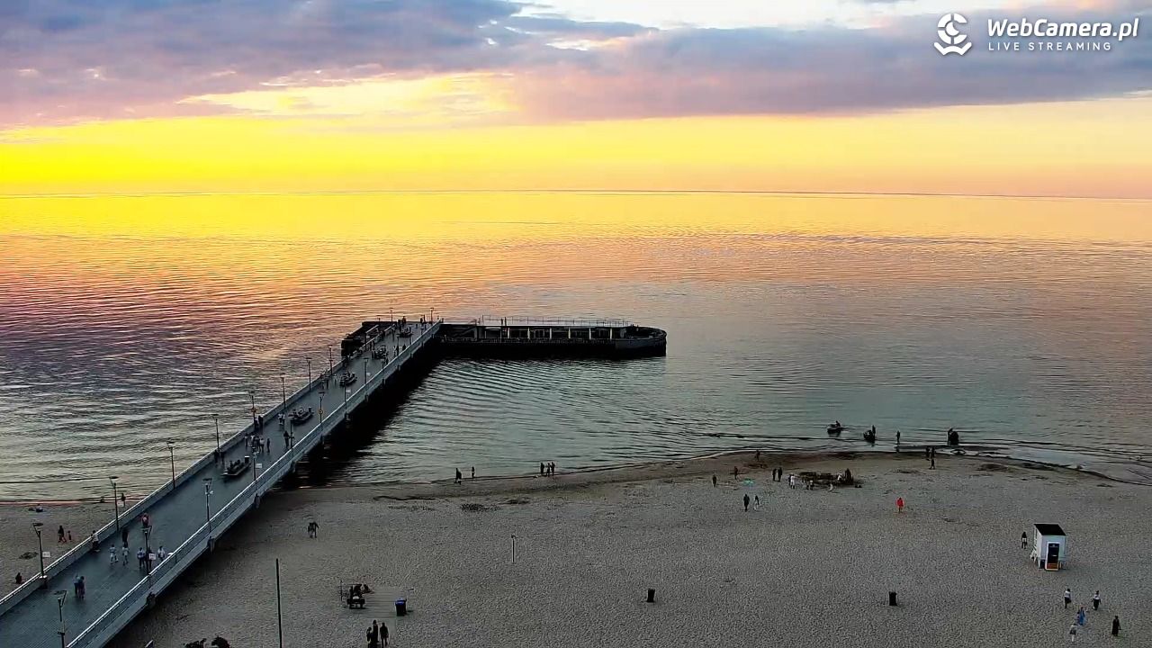 Kołobrzeg - widok na molo - 24 czerwiec 2026, 21:17