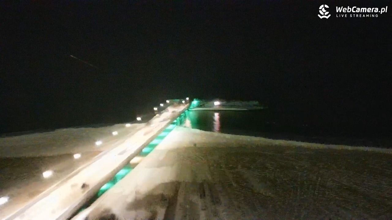 Kołobrzeg - widok na molo - 10 luty 2026, 19:18