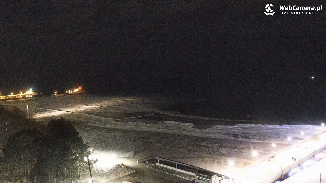 Kołobrzeg - widok na molo - 08 luty 2026, 19:27