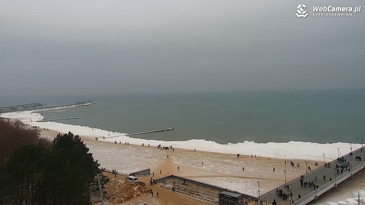 Kołobrzeg - widok na molo - 10 luty 2026, 12:20
