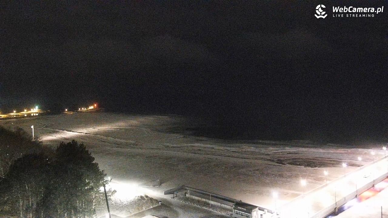 Kołobrzeg - widok na molo - 07 luty 2026, 23:44