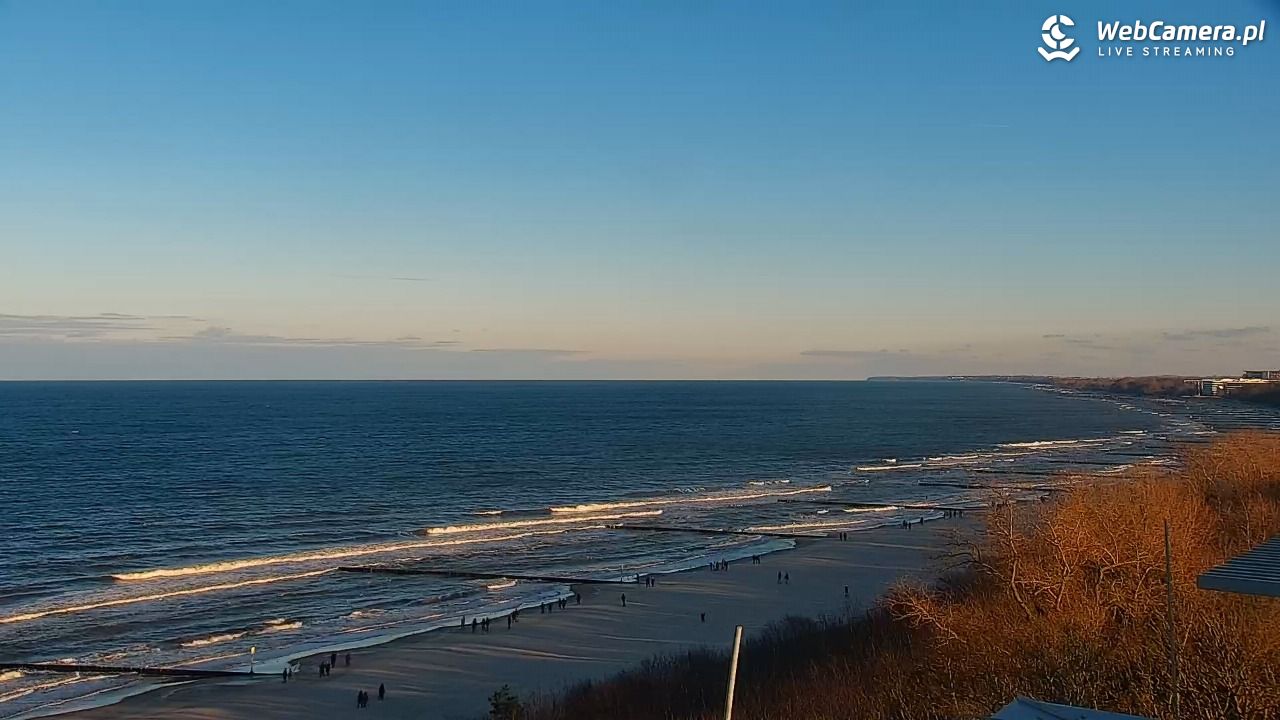 Kołobrzeg - widok na molo - 24 grudzień 2025, 12:40