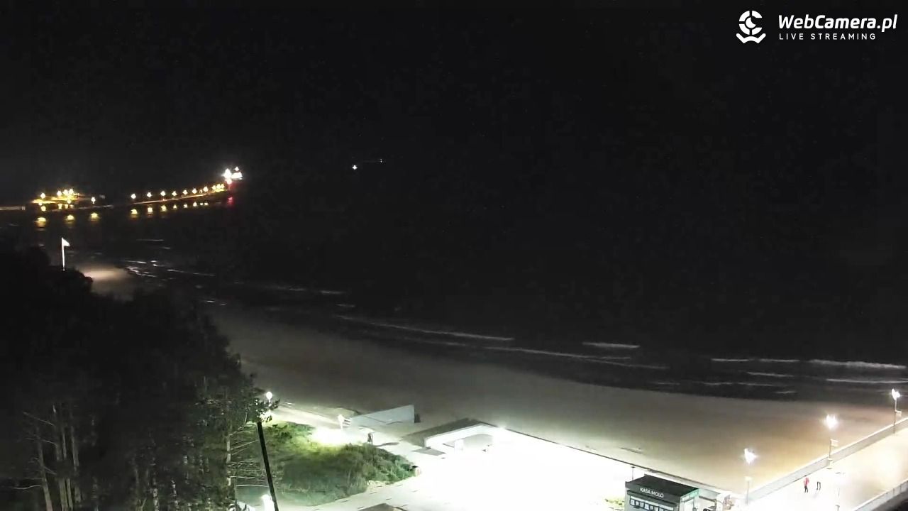 Kołobrzeg - widok na molo - 19 wresień 2026, 22:03