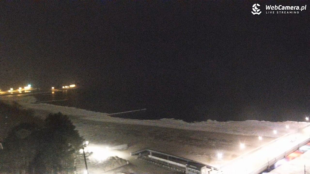 Kołobrzeg - widok na molo - 10 luty 2026, 23:48