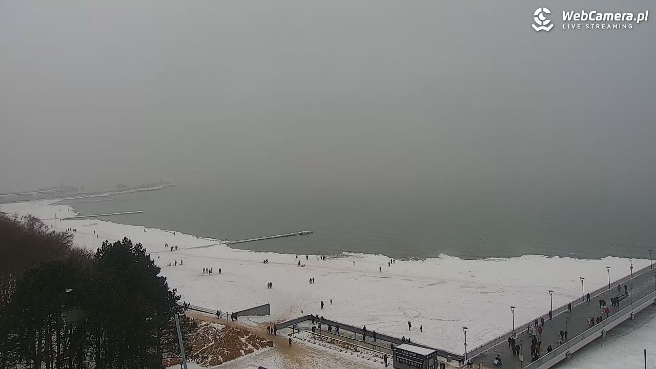 Kołobrzeg - widok na molo - 11 luty 2026, 13:47