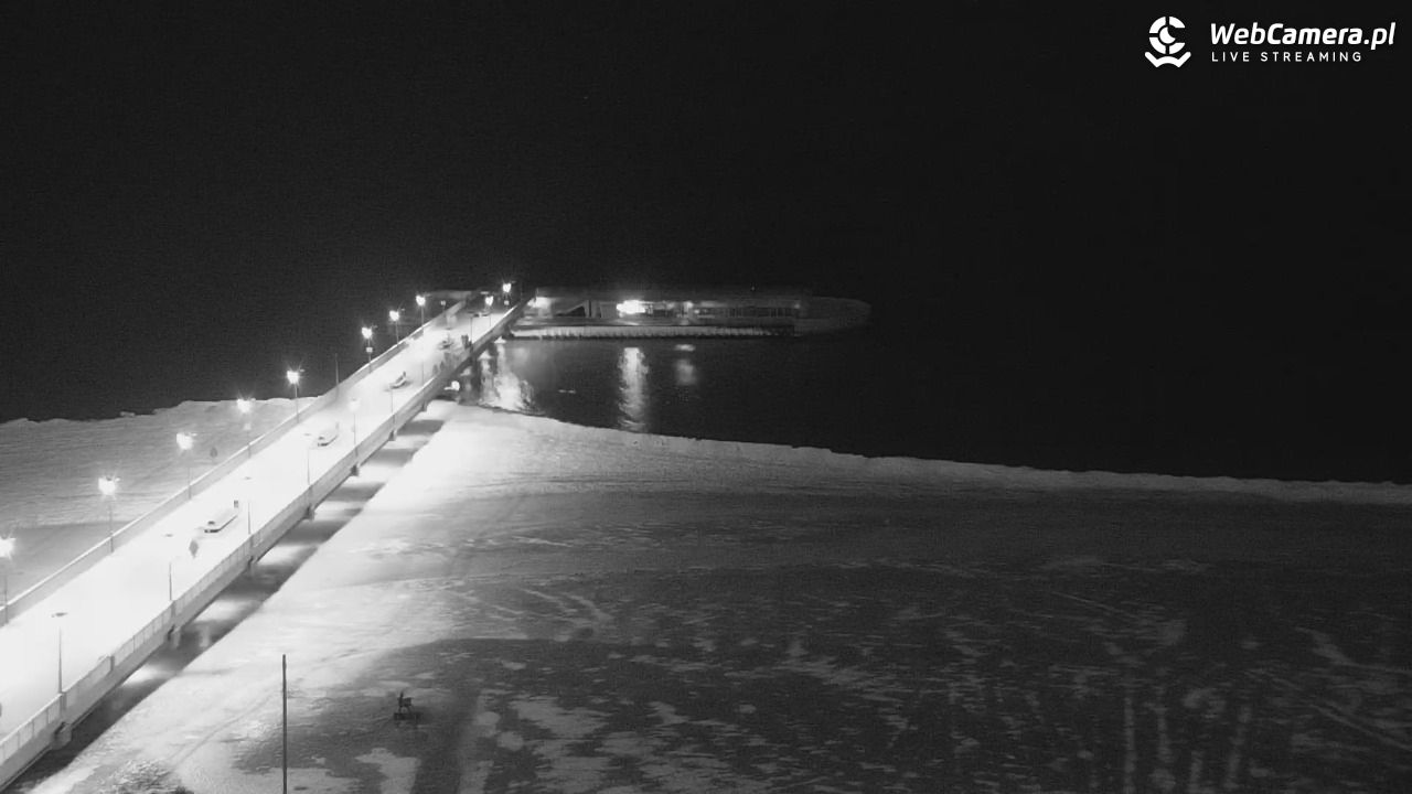 Kołobrzeg - widok na molo - 10 luty 2026, 20:29