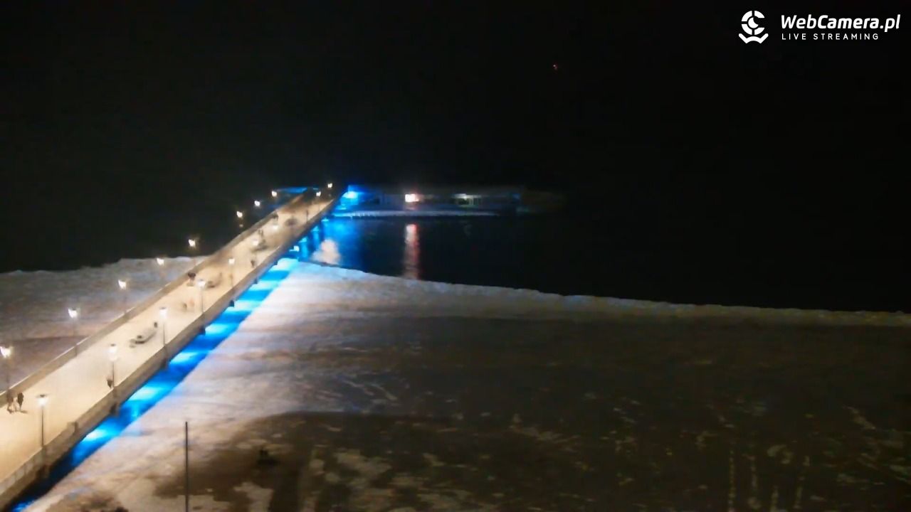 Kołobrzeg - widok na molo - 10 luty 2026, 19:06
