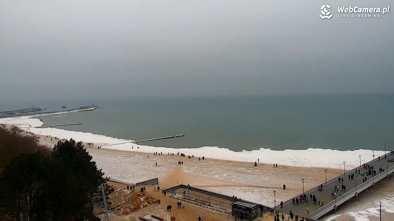 Kołobrzeg - widok na molo - 10 luty 2026, 12:00