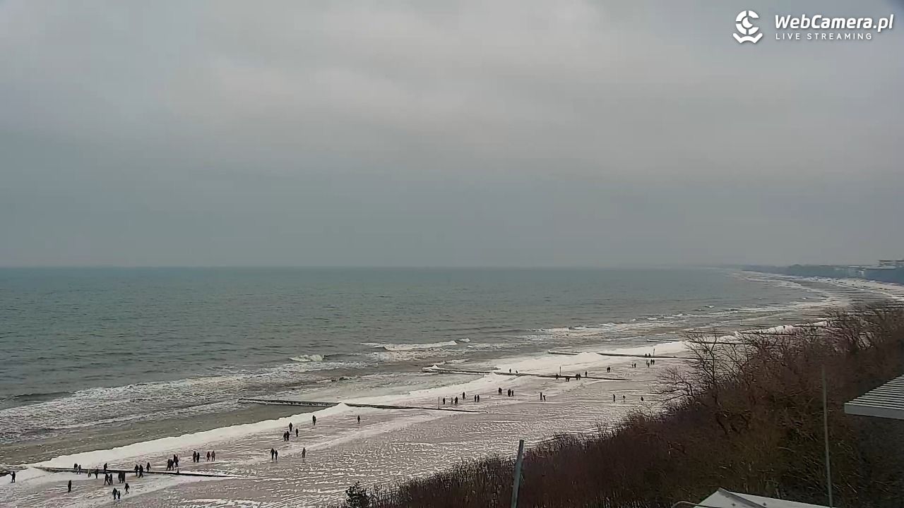 Kołobrzeg - widok na molo - 08 luty 2026, 11:36