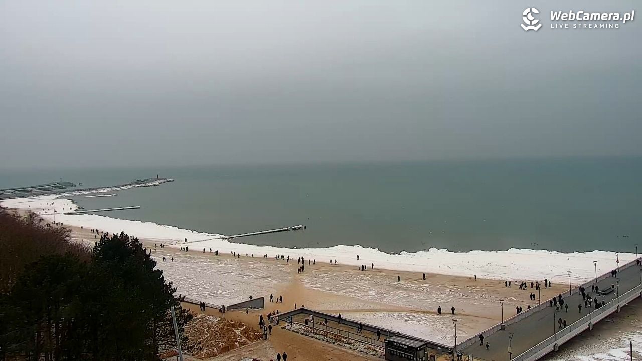 Kołobrzeg - widok na molo - 10 luty 2026, 12:13