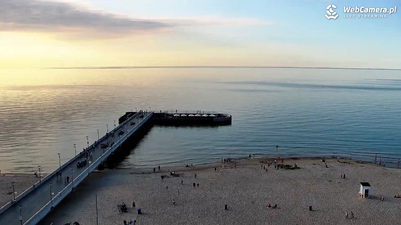 Kołobrzeg - widok na molo - 24 czerwiec 2026, 19:37