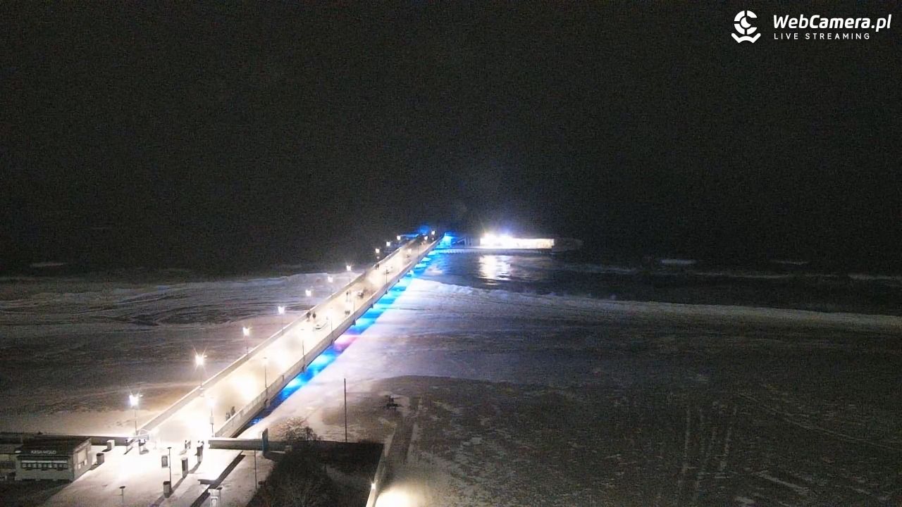 Kołobrzeg - widok na molo - 07 luty 2026, 19:57