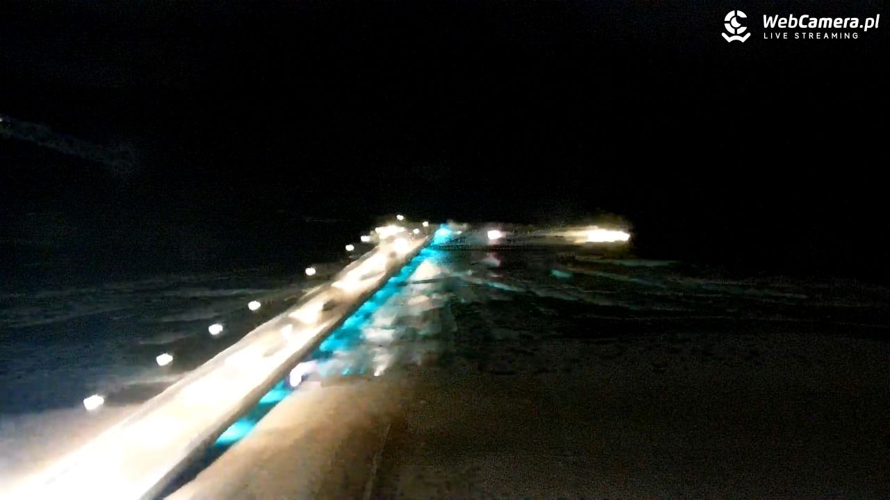 Kołobrzeg - widok na molo - 23 grudzień 2025, 21:07