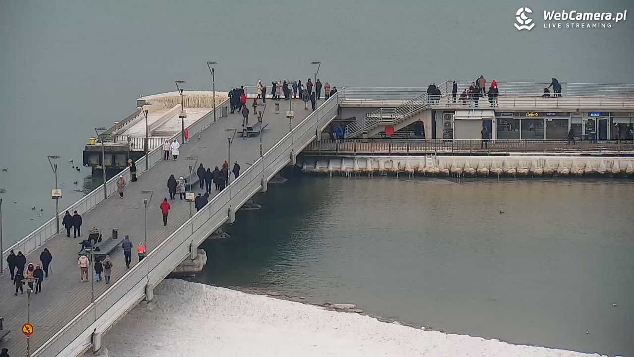 Kołobrzeg - widok na molo - 10 luty 2026, 12:39