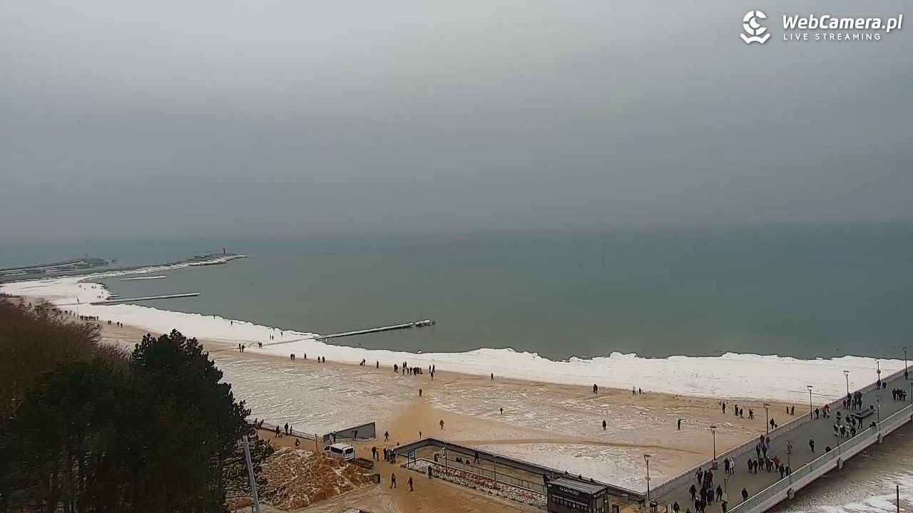 Kołobrzeg - widok na molo - 10 luty 2026, 12:20