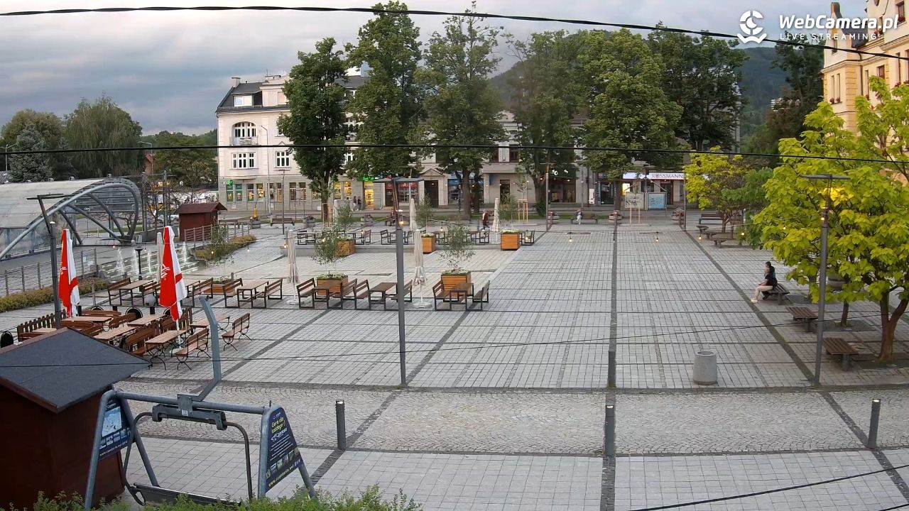 USTROŃ - widok na rynek - 13 czerwiec 2026, 20:33