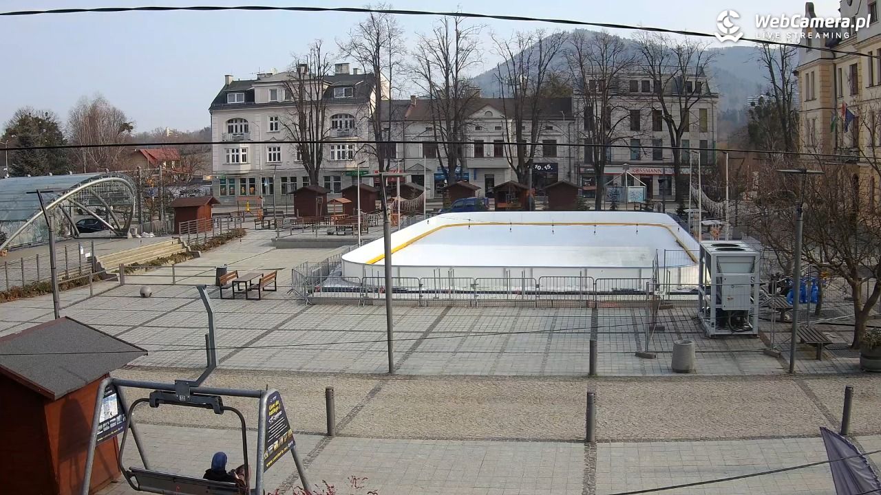 USTROŃ - widok na rynek - 04 marzec 2026, 09:45