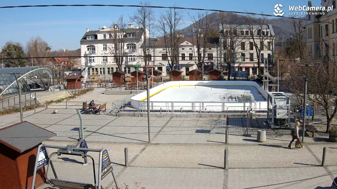 USTROŃ - widok na rynek - 05 marzec 2026, 11:12