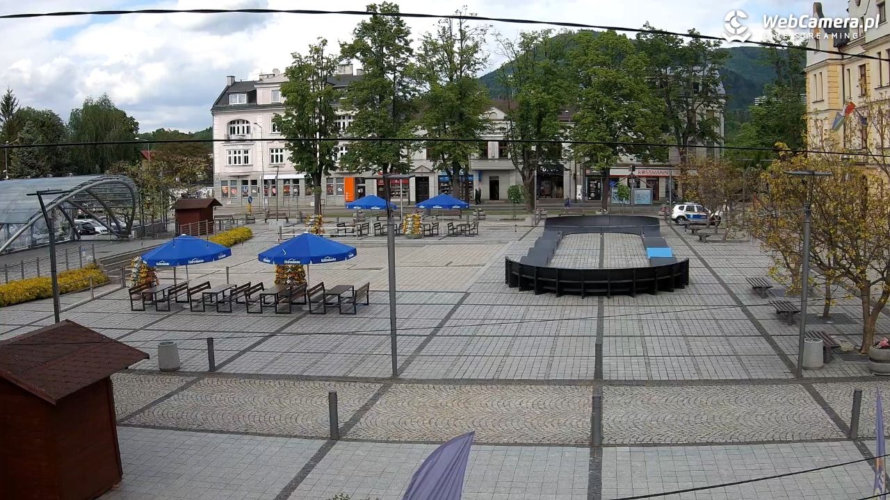 USTROŃ - widok na rynek - 15 maj 2025, 16:29