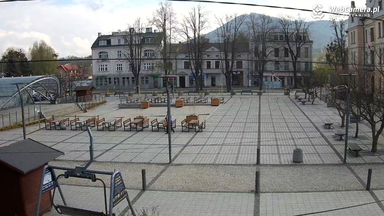 USTROŃ - widok na rynek - 21 kwiecień 2026, 08:52