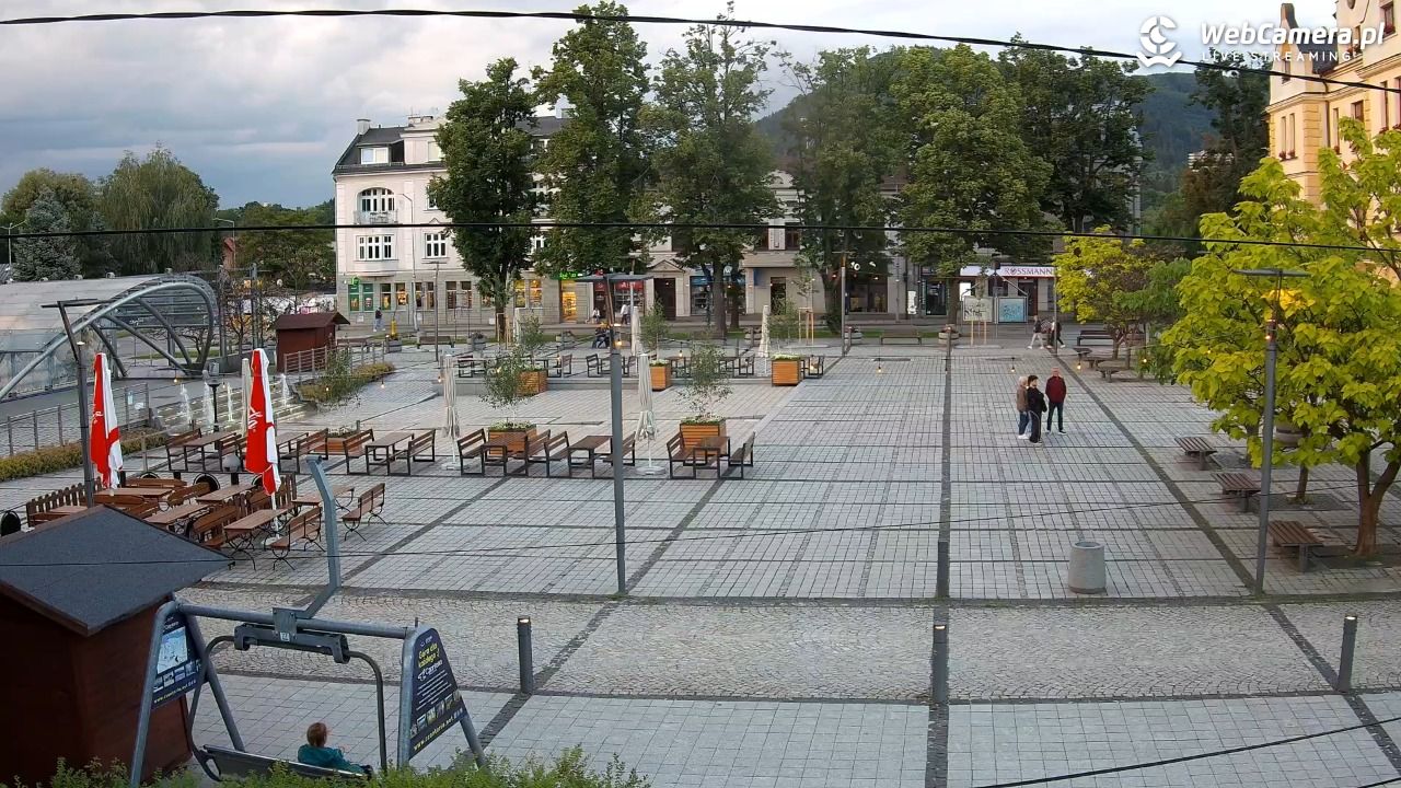 USTROŃ - widok na rynek - 13 czerwiec 2026, 20:18