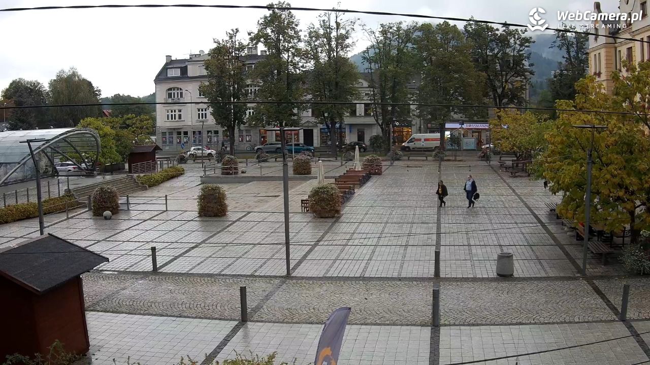 USTROŃ - widok na rynek - 01 październik 2025, 15:45