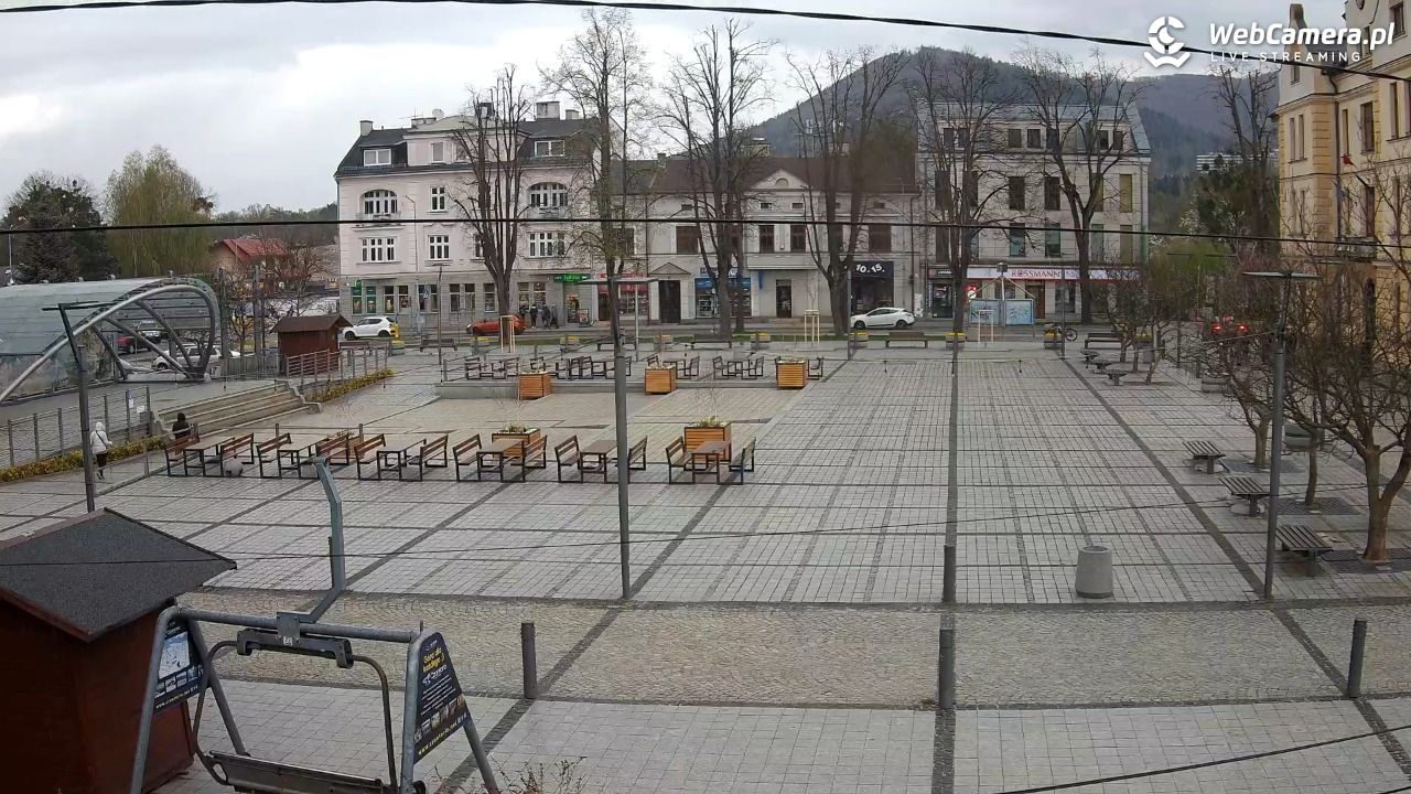 USTROŃ - widok na rynek - 20 kwiecień 2026, 16:08