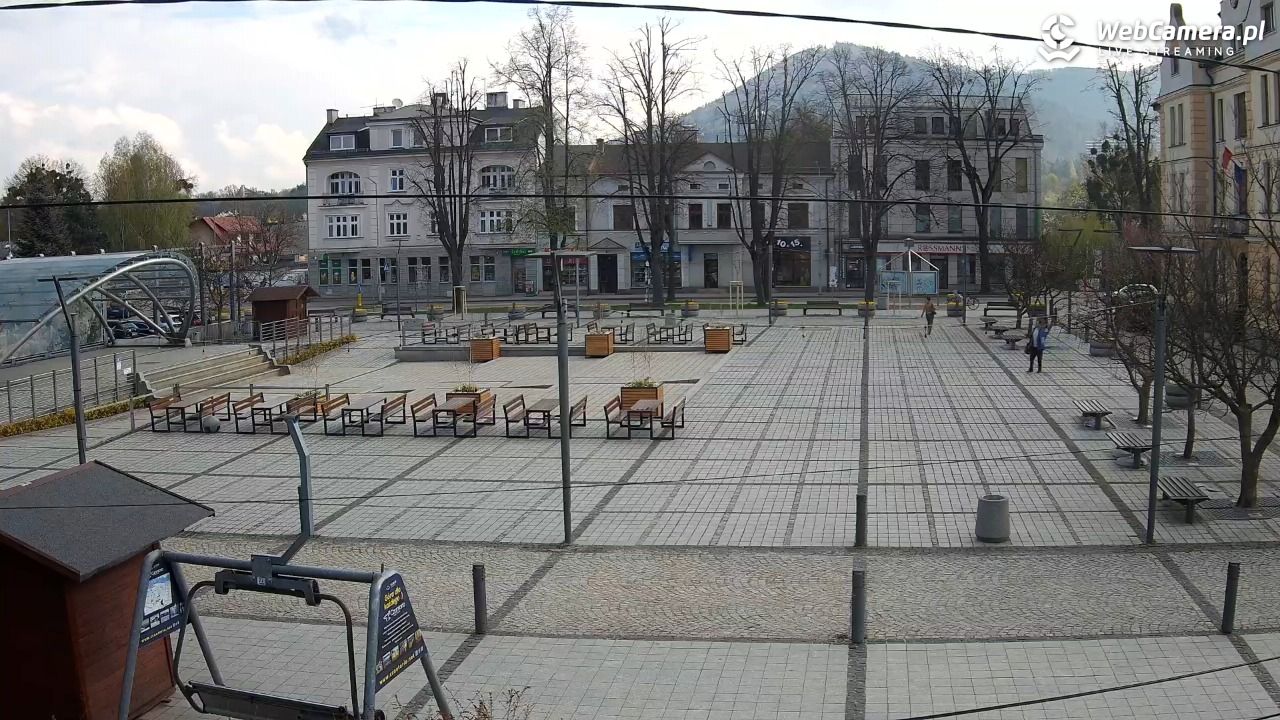 USTROŃ - widok na rynek - 21 kwiecień 2026, 08:52