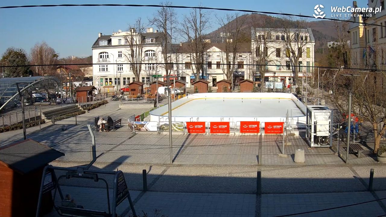 USTROŃ - widok na rynek - 02 marzec 2026, 14:47