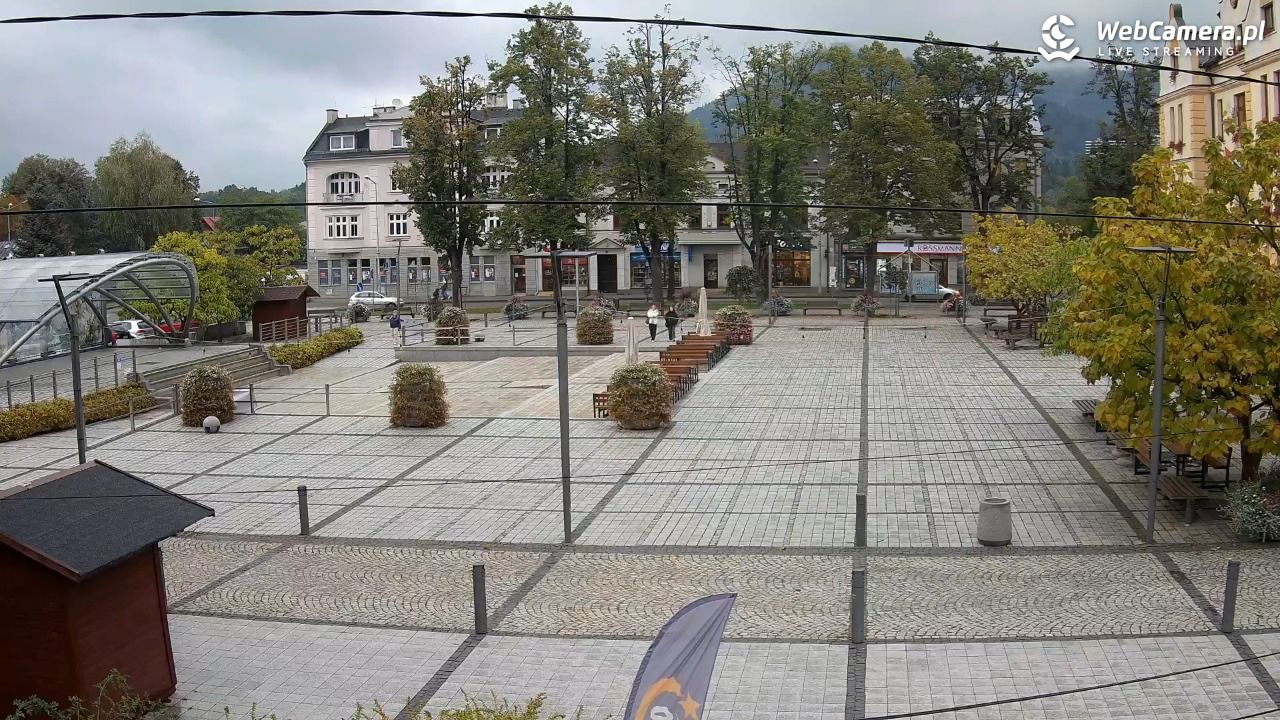 USTROŃ - widok na rynek - 01 październik 2025, 16:25