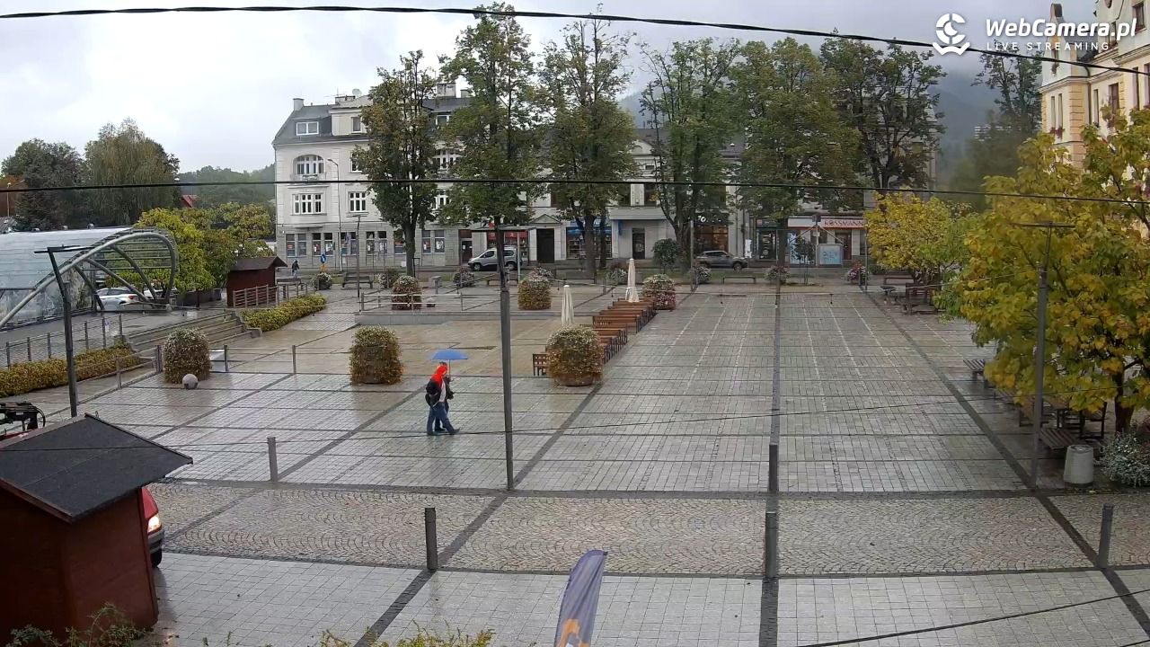 USTROŃ - widok na rynek - 01 październik 2025, 11:06