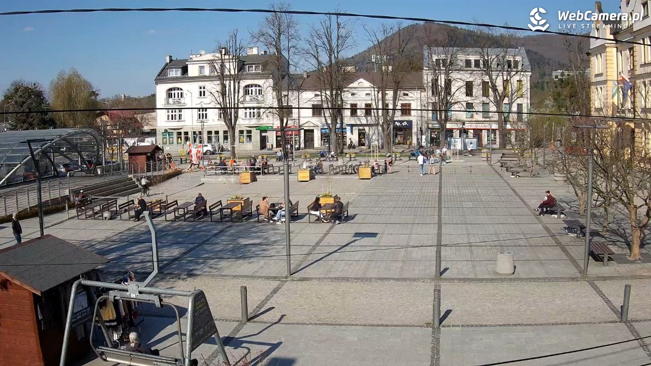 USTROŃ - widok na rynek - 18 kwiecień 2026, 16:04