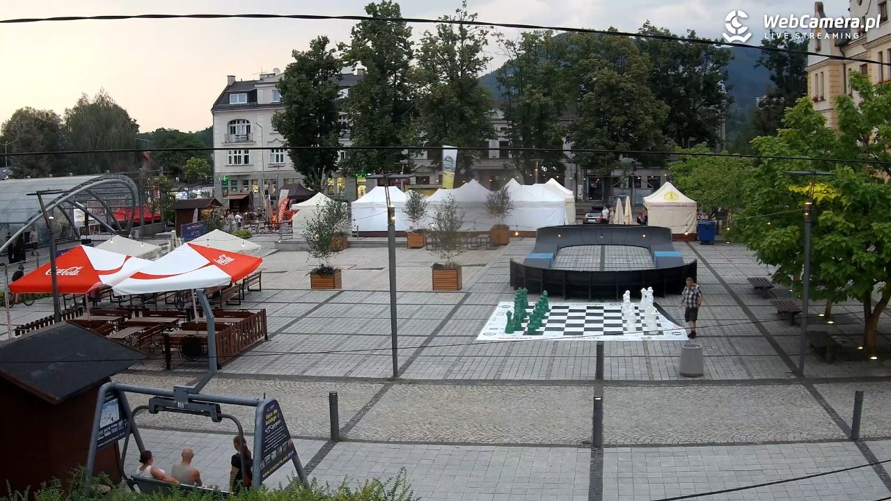 USTROŃ - widok na rynek - 01 sierpień 2026, 19:55