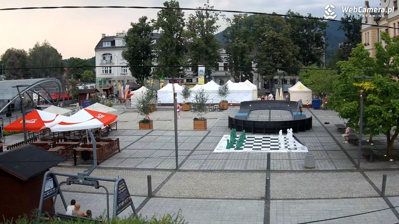 USTROŃ - widok na rynek - 01 sierpień 2026, 19:50