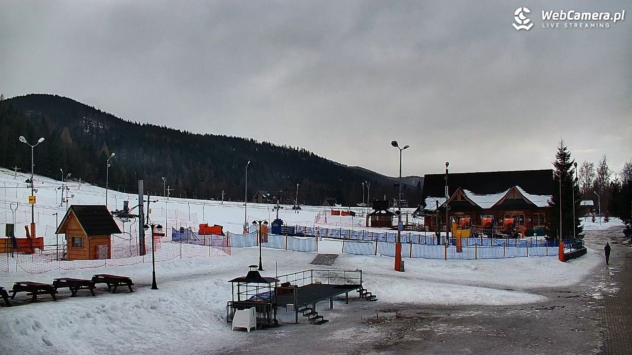 NOSAL - widok na stok NOWOŚĆ - 06 luty 2026, 08:19