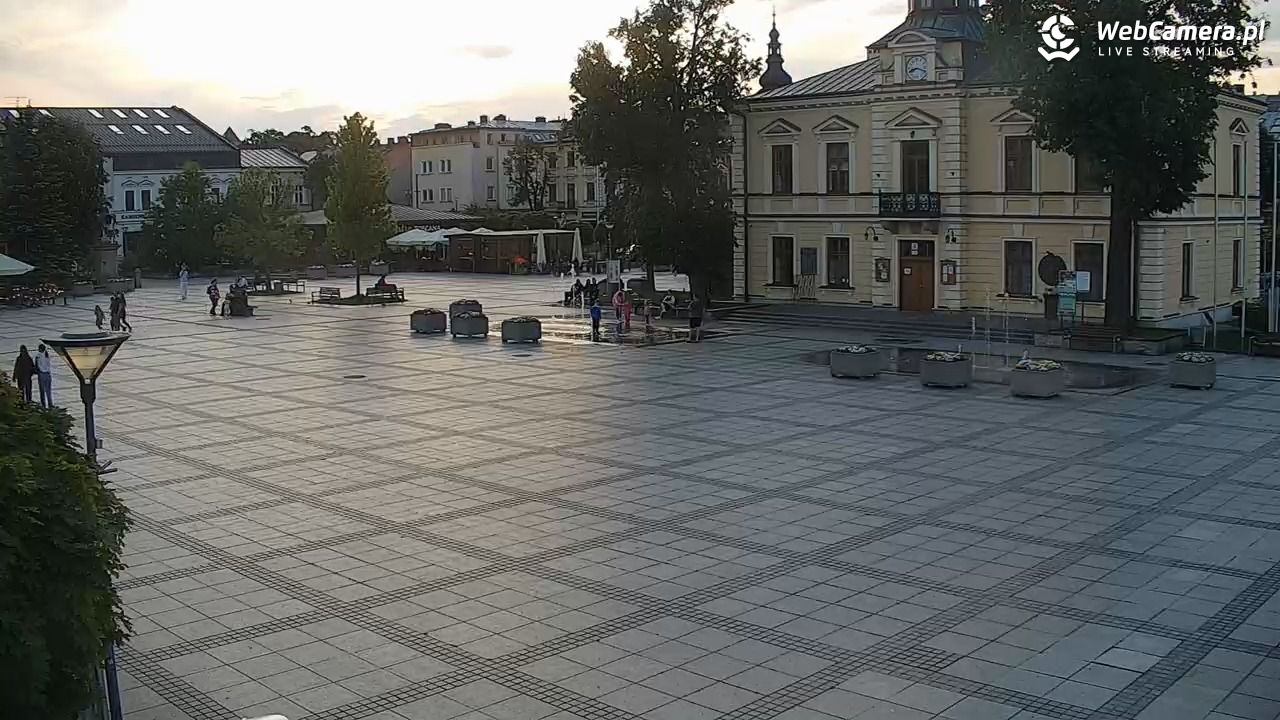 Nowy Targ - widok na Rynek - 31 maj 2026, 20:16