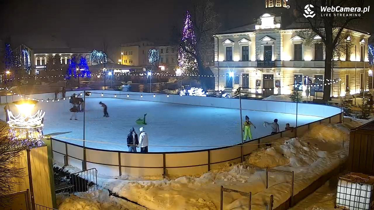 Nowy Targ - widok na Rynek - 16 styczeń 2026, 18:54